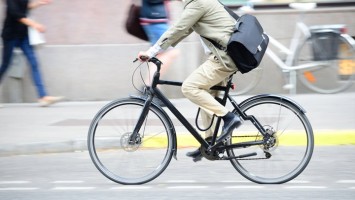 bike commuter